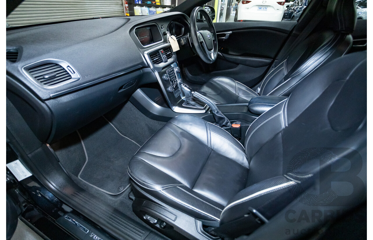 10/2014 Volvo V40 T5 R-DESIGN M MY15 5D Hatchback Black Sapphire Metallic Turbo 2.0L