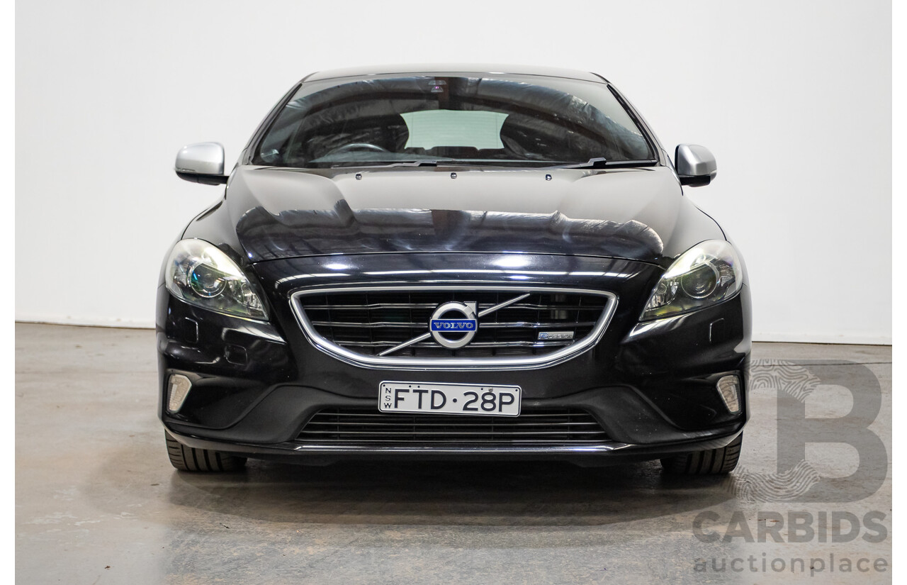 10/2014 Volvo V40 T5 R-DESIGN M MY15 5D Hatchback Black Sapphire Metallic Turbo 2.0L