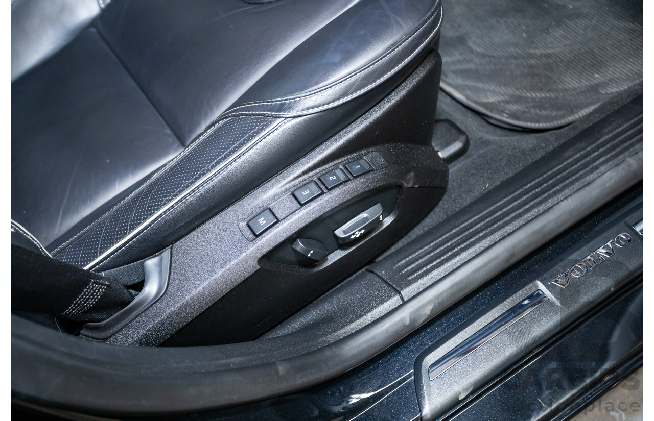 10/2014 Volvo V40 T5 R-DESIGN M MY15 5D Hatchback Black Sapphire Metallic Turbo 2.0L