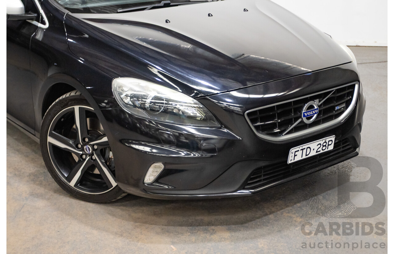 10/2014 Volvo V40 T5 R-DESIGN M MY15 5D Hatchback Black Sapphire Metallic Turbo 2.0L