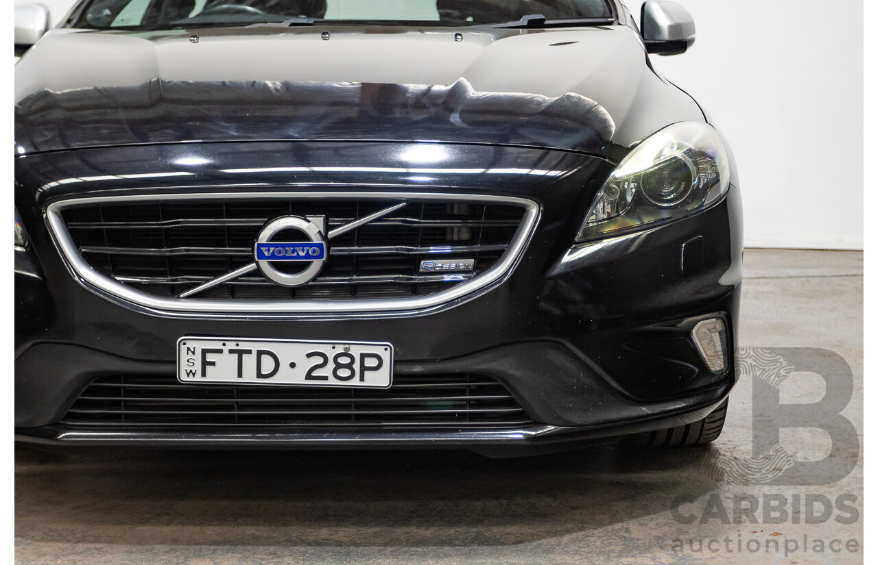 10/2014 Volvo V40 T5 R-DESIGN M MY15 5D Hatchback Black Sapphire Metallic Turbo 2.0L
