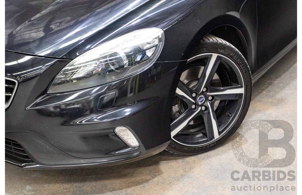 10/2014 Volvo V40 T5 R-DESIGN M MY15 5D Hatchback Black Sapphire Metallic Turbo 2.0L