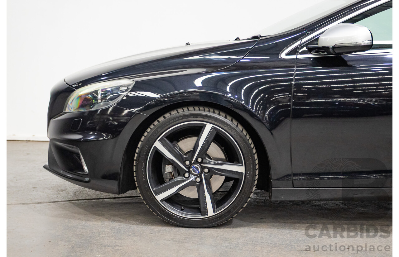 10/2014 Volvo V40 T5 R-DESIGN M MY15 5D Hatchback Black Sapphire Metallic Turbo 2.0L