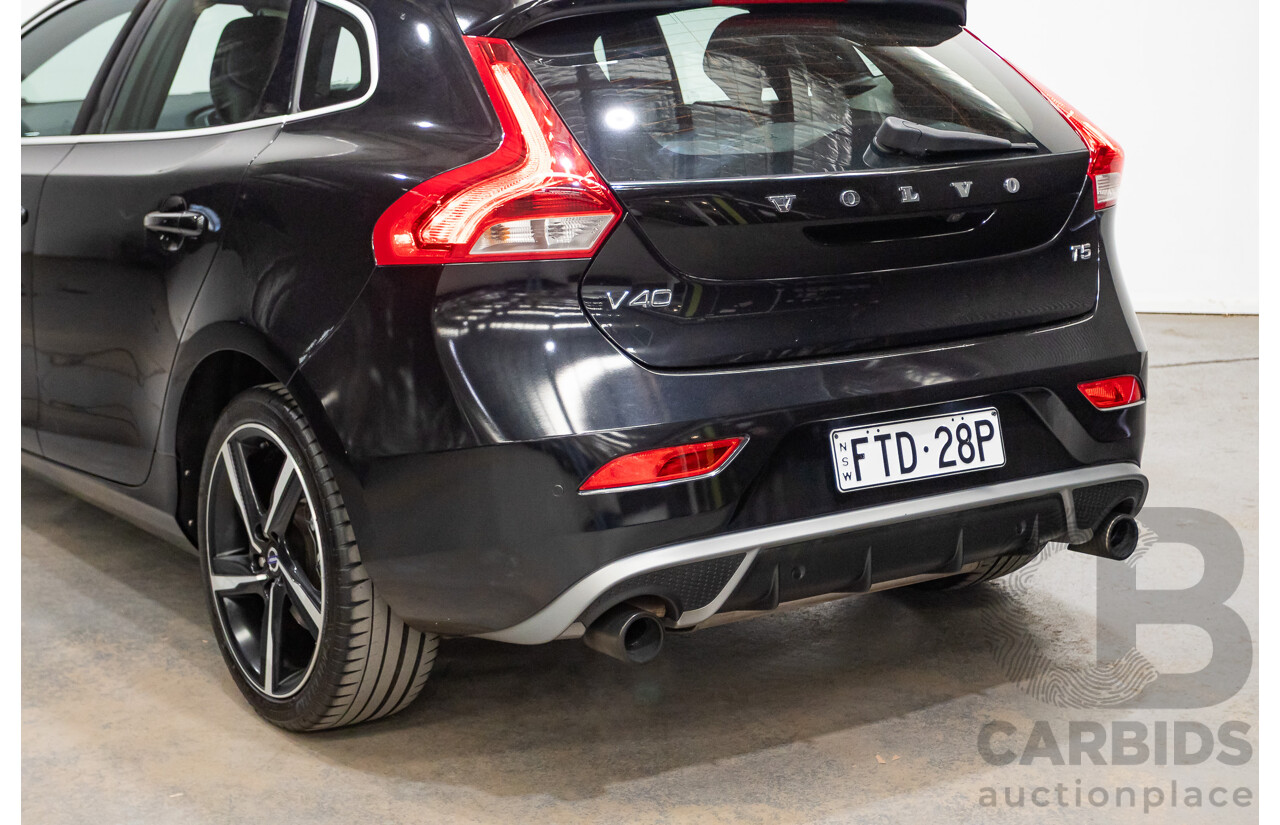 10/2014 Volvo V40 T5 R-DESIGN M MY15 5D Hatchback Black Sapphire Metallic Turbo 2.0L