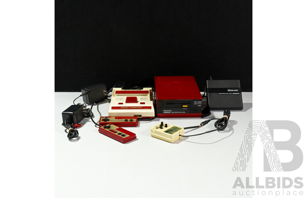 Vintage Nintendo Family Computer Video Game Console with Controllers, Games & Power Supply