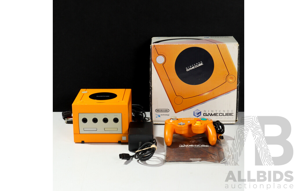 Vintage Nintendo Gamecube Video Game Console with Controller & Power Adapters