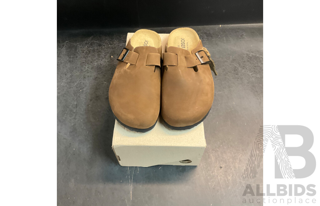 JOSEF SEIBEL 04 Braun Size 40 & Pair of Socks