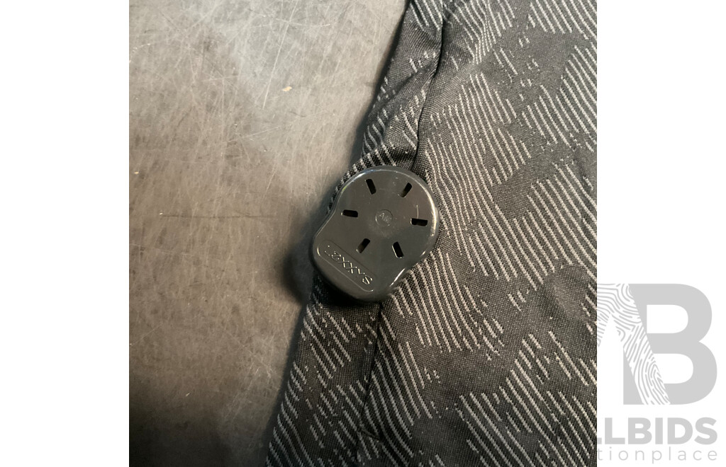 Under Armour Youth Size S/M Apparel - Lot of 8 - Total ORP $ 370