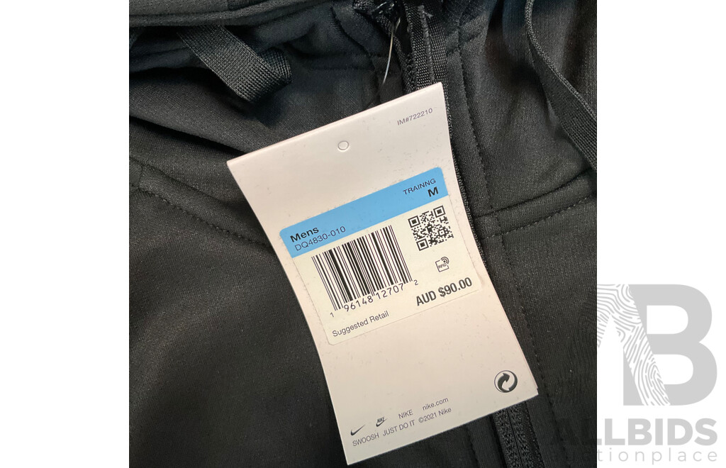 Nike Mens Size M Apparel - Lot of 5 - Total ORP $ 365