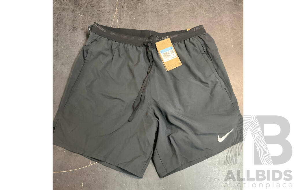 Nike Mens Size M Apparel - Lot of 5 - Total ORP $ 365
