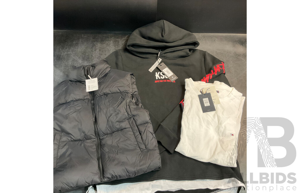 Kiss Chacey Black Size L Sweater & Supre Size XS Puffer Vest & Tommy Hilfiger White Size XL T-shirt - Lot of 3