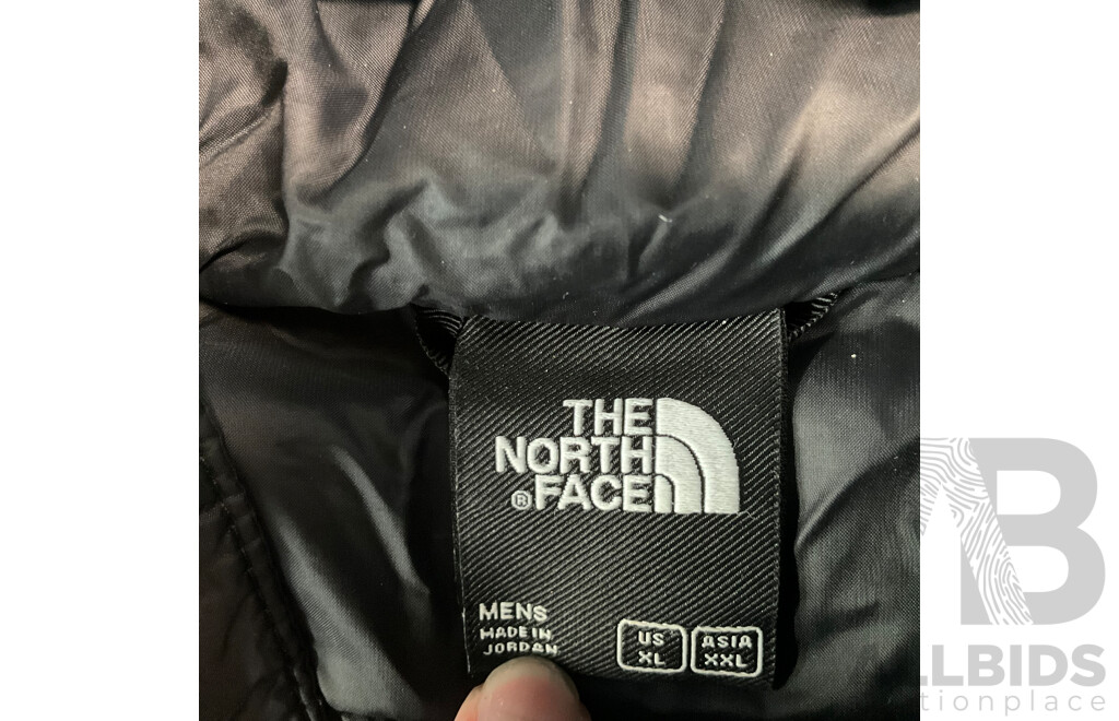 Under Armour Mens Size S Down 2.0 Jacket & the North Face Size XL Jacket - Lot of 2