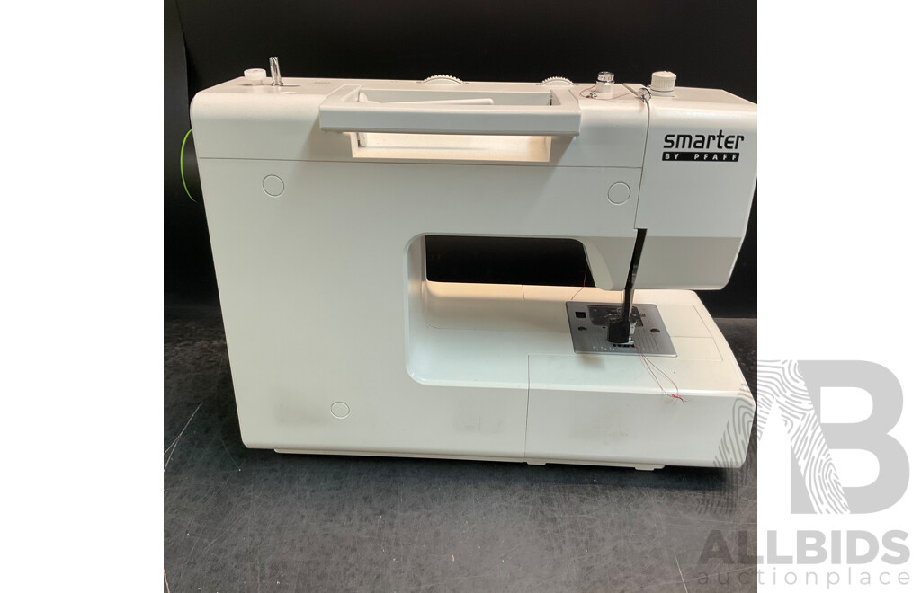 Smarter by Pfaff 140s Sewing Machine