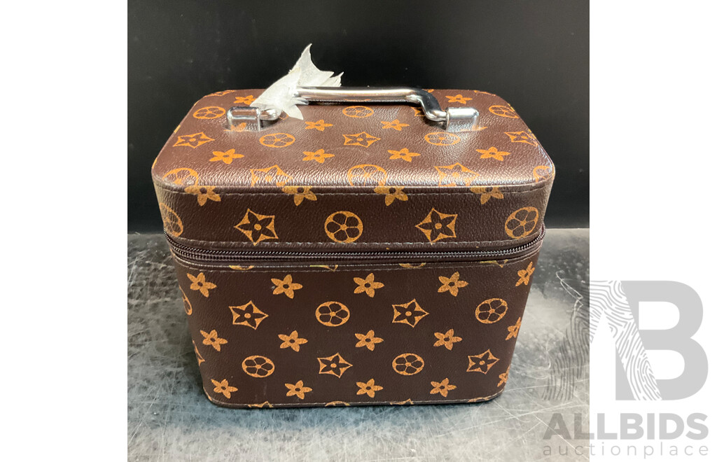 GUESS Long Brown Wallet and Assorted Bags and Bracelet - Lot of 5