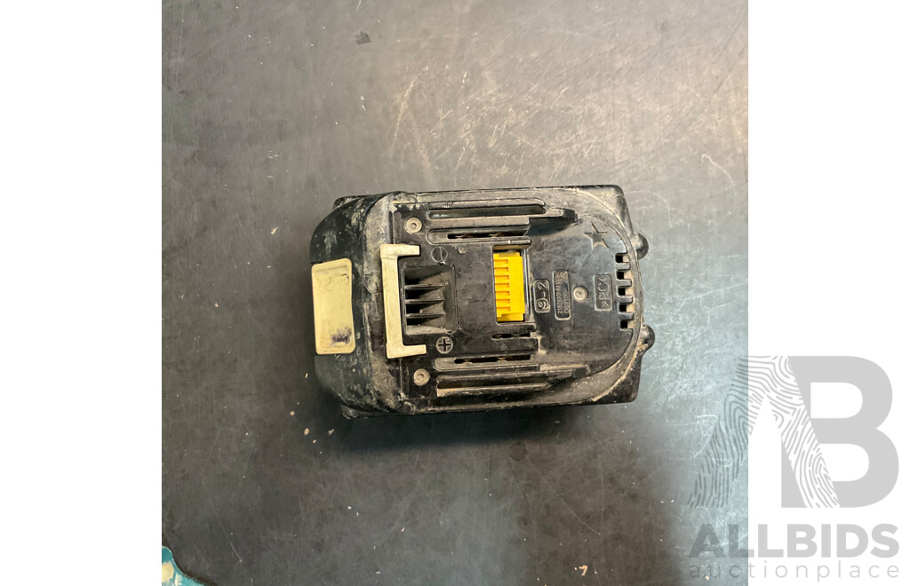 Makita BJR181 Cordless Reciprocating Saw & DGA504 Angle Grinder with 1 Battery