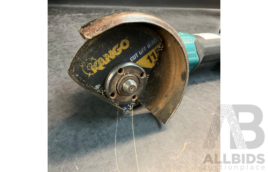 Makita BJR181 Cordless Reciprocating Saw & DGA504 Angle Grinder with 1 Battery