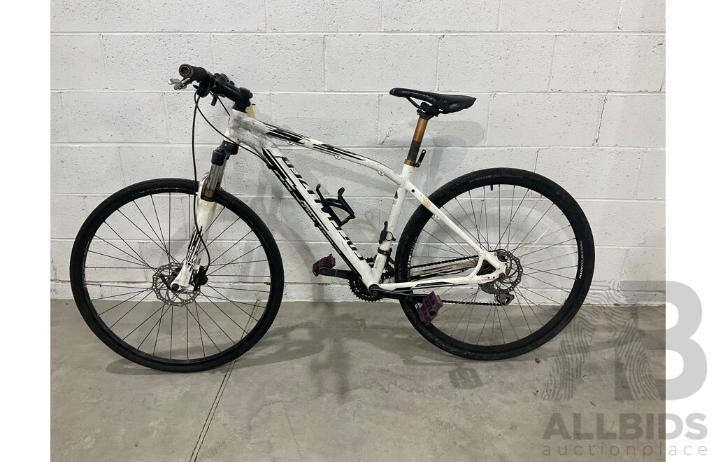 Specialized Pitch Sport - Medium 17.5