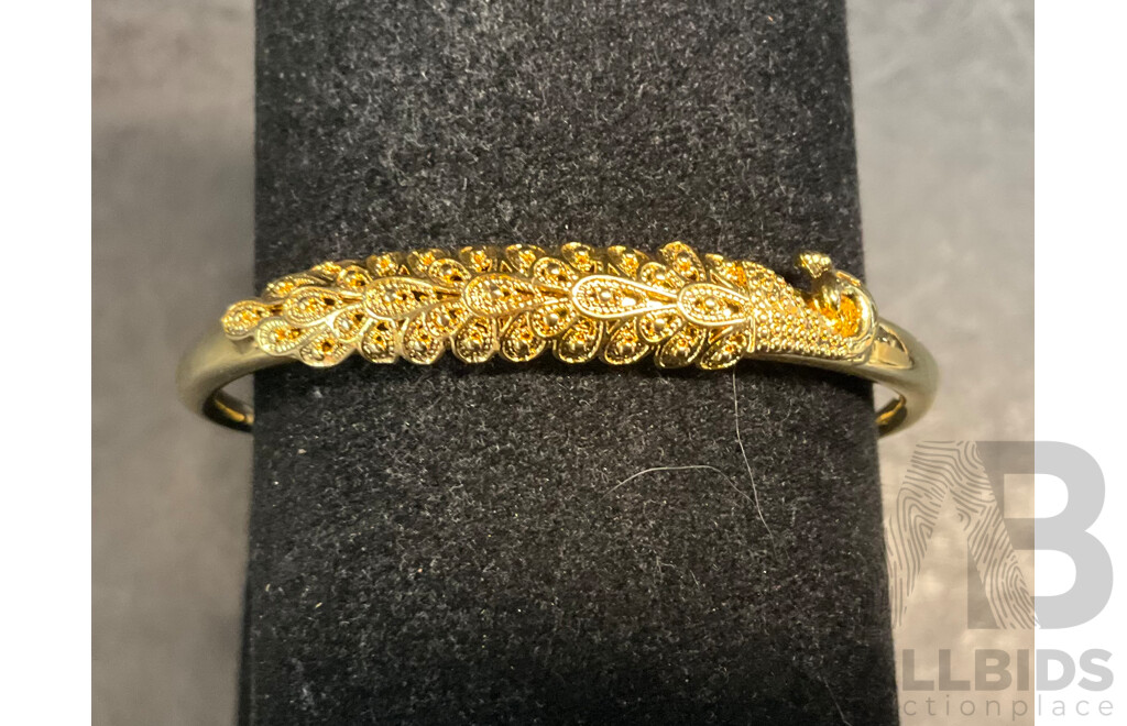 Elegant Peacock Bracelet