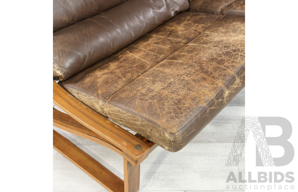 Vintage Tessa T4 Three Piece Lounge Suite by Fred Lowen