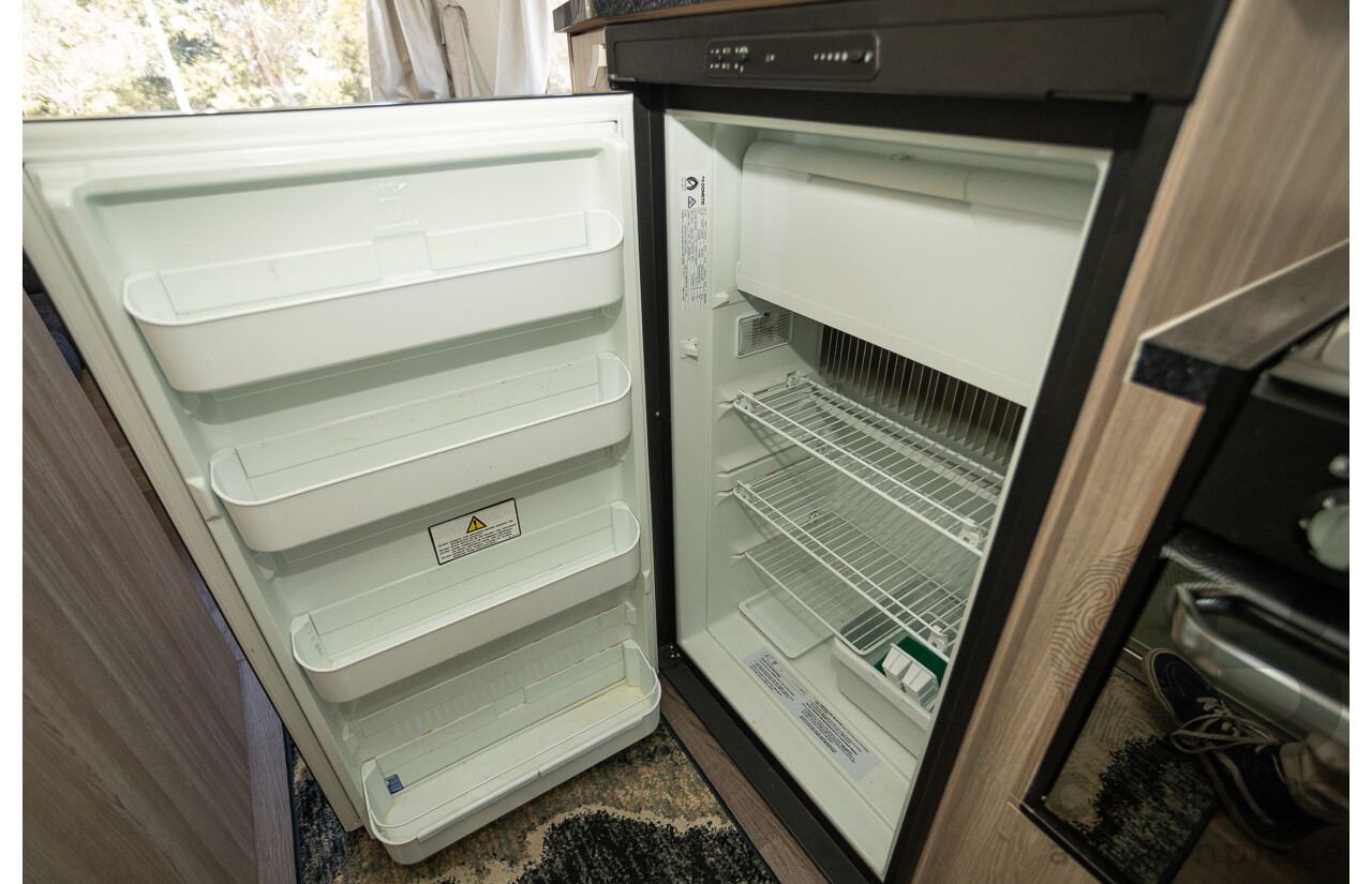 5/2019 Mercedes-Benz Sprinter 513 CDI Winnebago Balmoral RV Turbo Diesel 2.1L