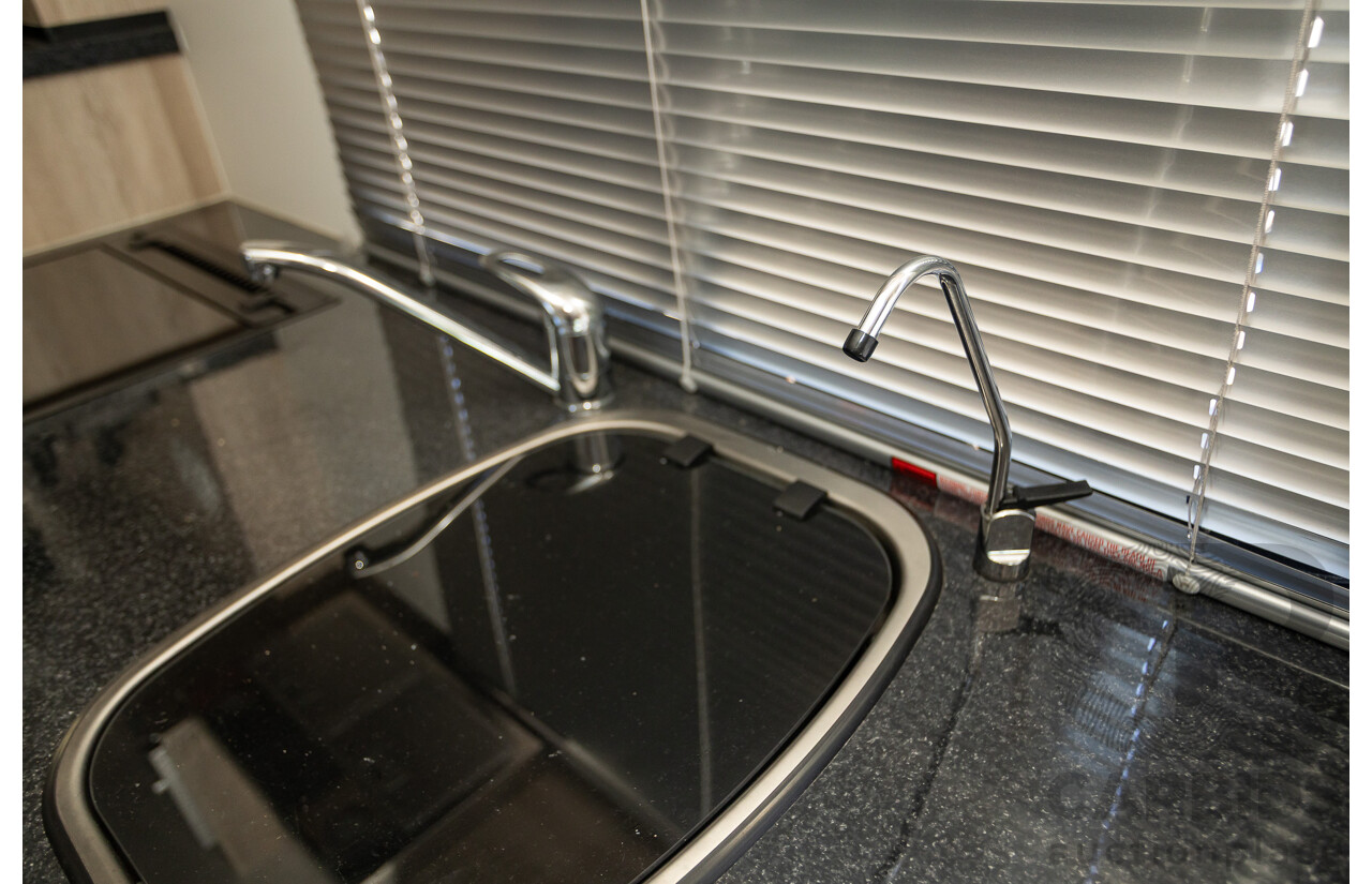 5/2019 Mercedes-Benz Sprinter 513 CDI Winnebago Balmoral RV Turbo Diesel 2.1L