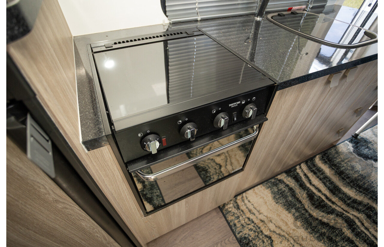 5/2019 Mercedes-Benz Sprinter 513 CDI Winnebago Balmoral RV Turbo Diesel 2.1L