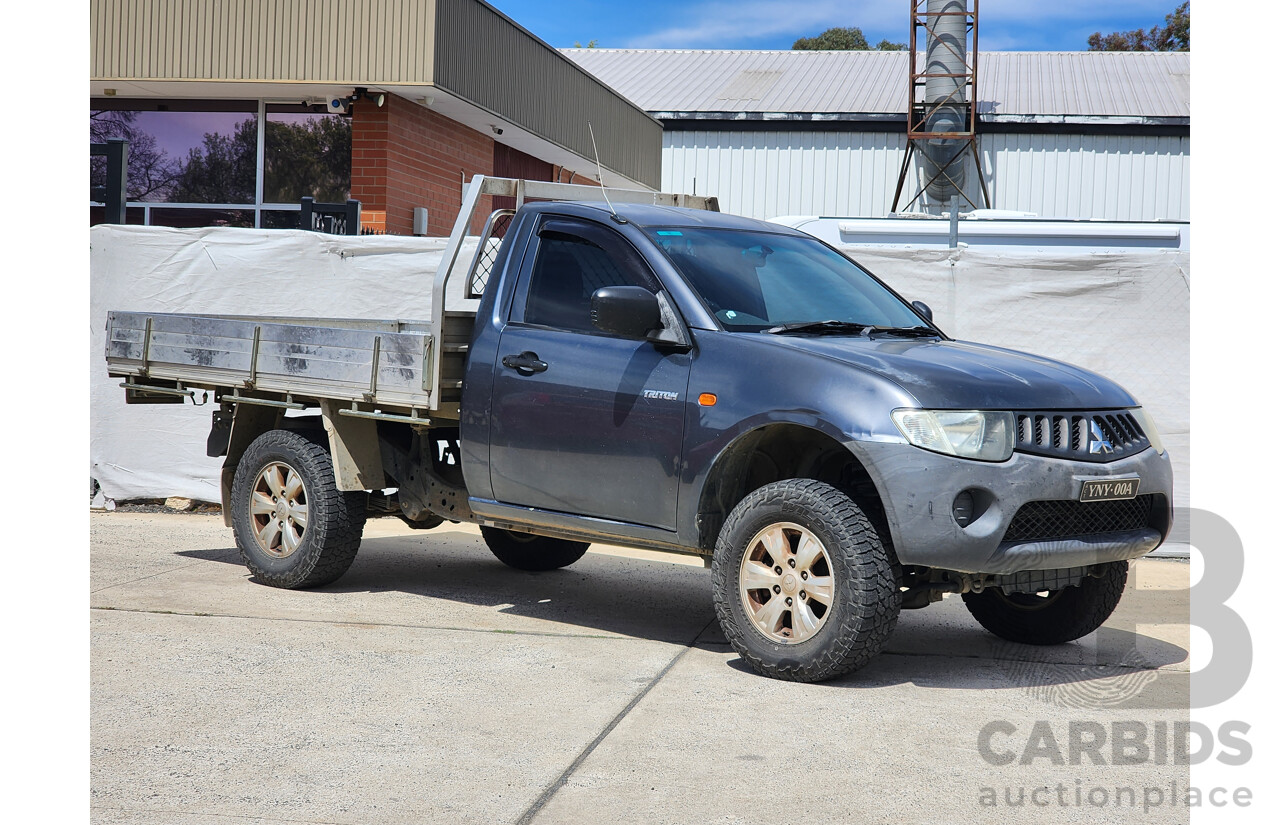 9/2007 Mitsubishi Triton GL ML C/Chas Grey 2.4L