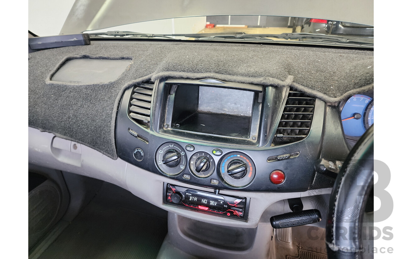 9/2007 Mitsubishi Triton GL ML C/Chas Grey 2.4L