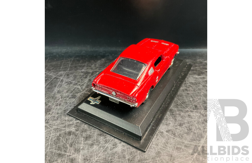 Ford, Holden, Range Rover Model Cars and Collectible Mouse and Mouse Pad - Lot of 6