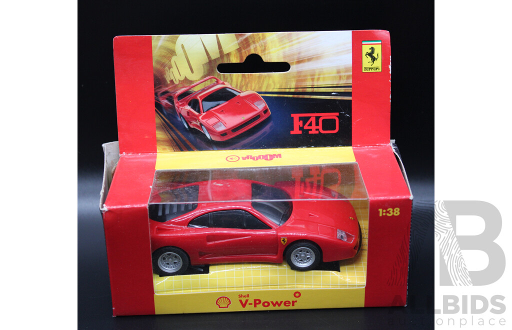 Five V-POWER Ferrari Model Car Collection Including F2005, F50, 250 GTO -  1:38 Scale