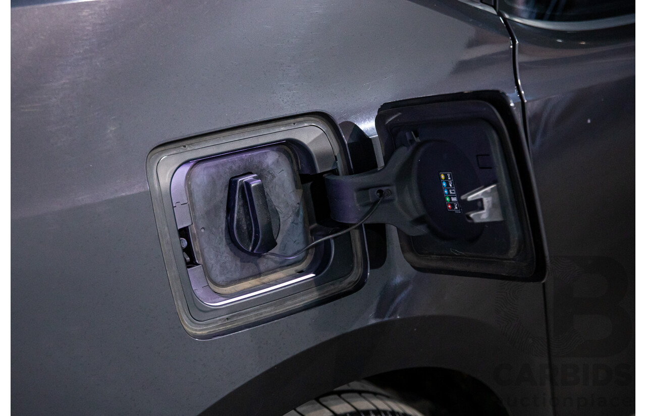 4/2016 BMW i3 REx Hybrid (RWD) IO1 4d Hatchback Mineral Grey/Fluid Black 0.6L - 125kW Electric