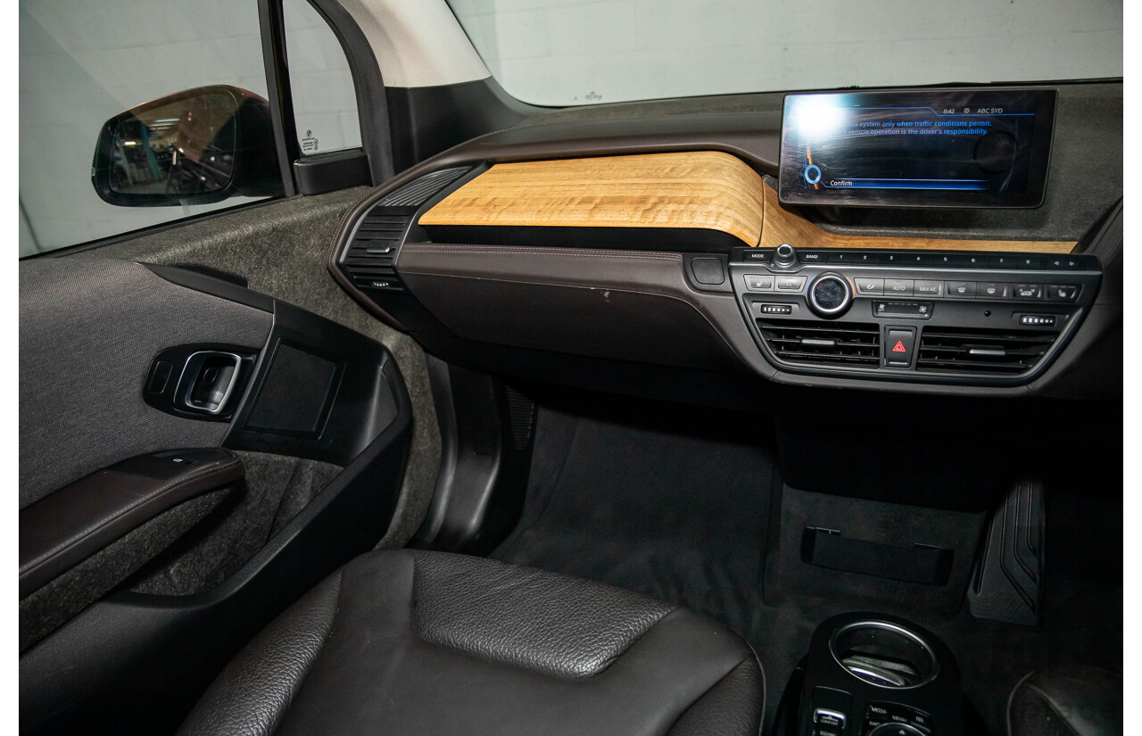 4/2016 BMW i3 REx Hybrid (RWD) IO1 4d Hatchback Mineral Grey/Fluid Black 0.6L - 125kW Electric