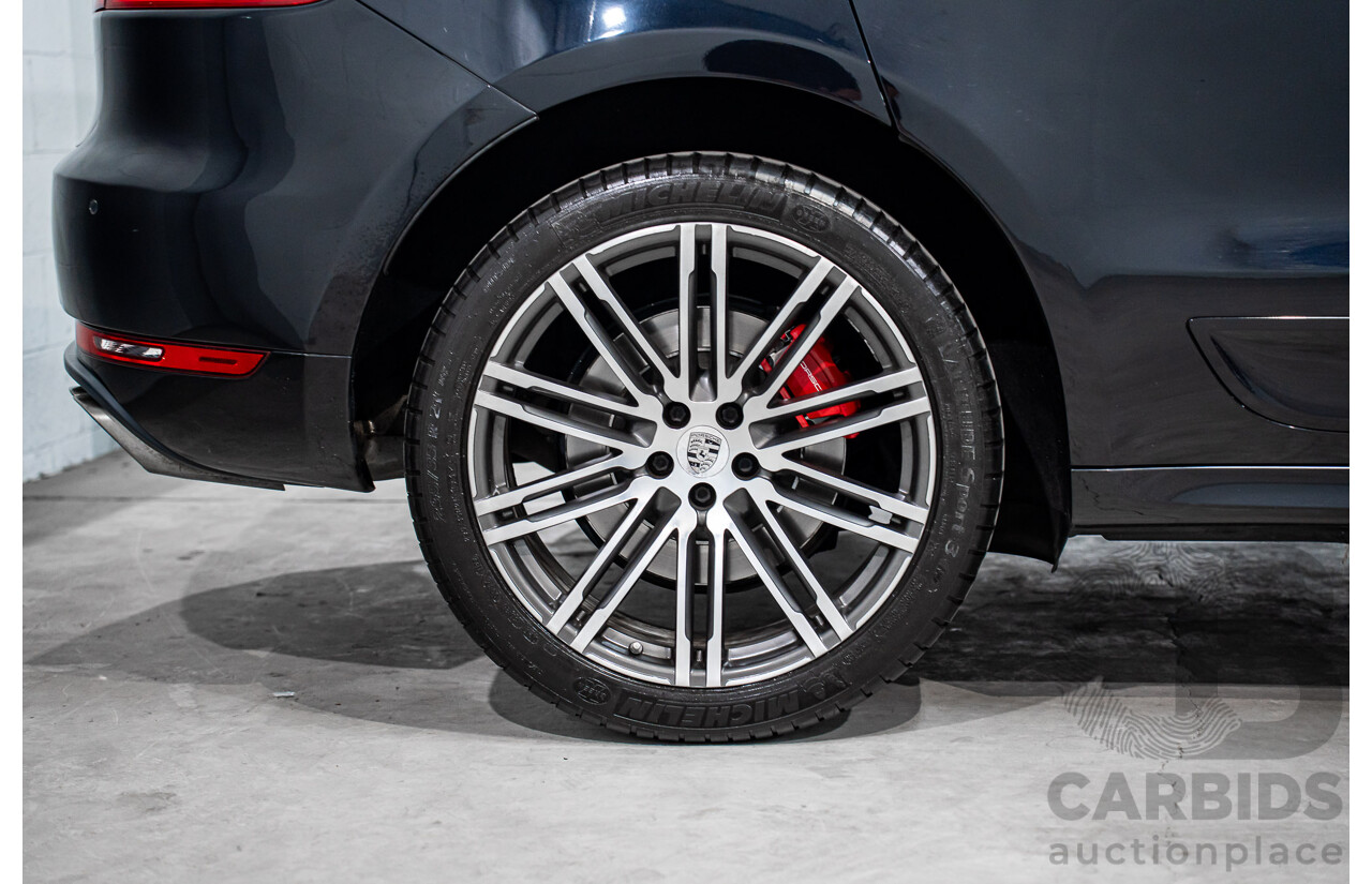 01/2016 Porsche Macan Turbo (AWD) MY16 4d Wagon Jet Black Metallic Twin Turbo V6 3.6L