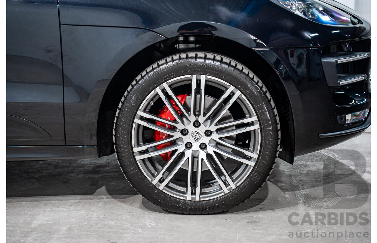 01/2016 Porsche Macan Turbo (AWD) MY16 4d Wagon Jet Black Metallic Twin Turbo V6 3.6L