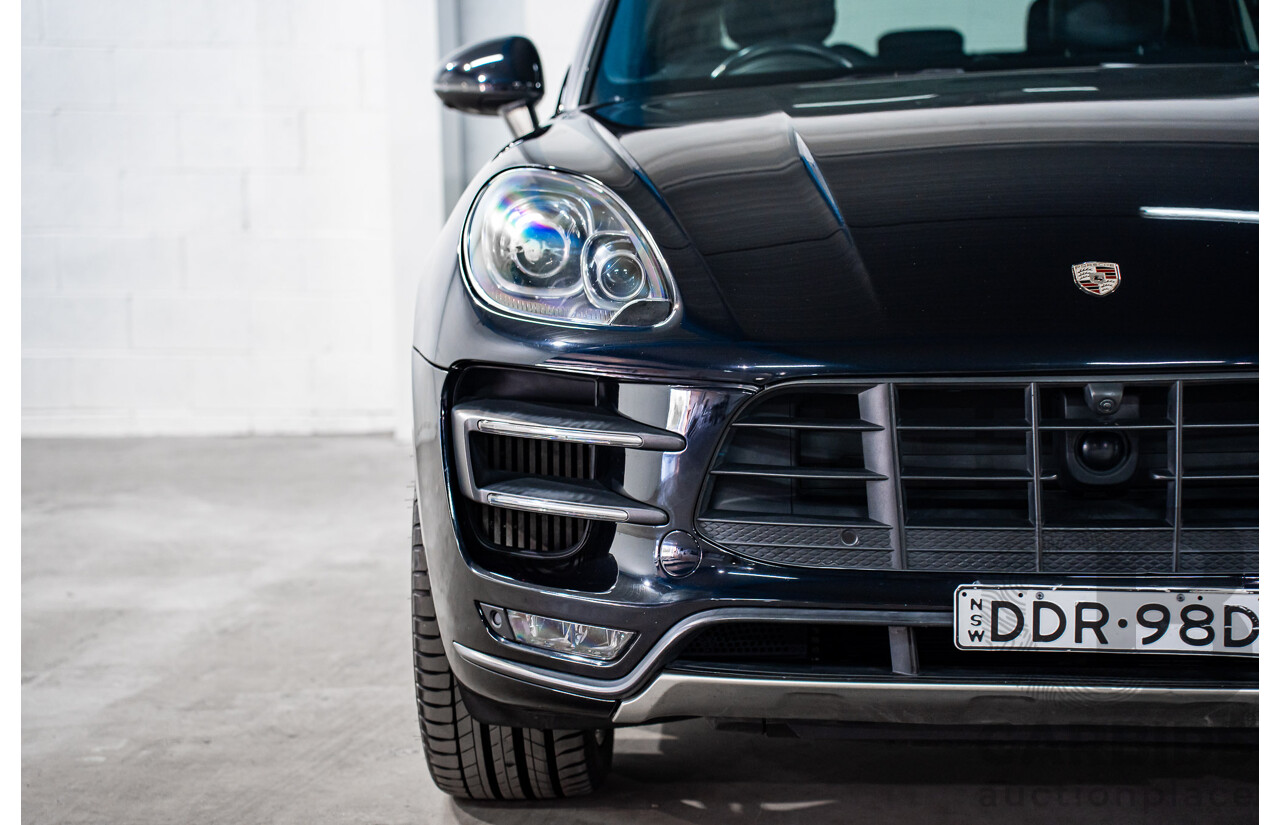 01/2016 Porsche Macan Turbo (AWD) MY16 4d Wagon Jet Black Metallic Twin Turbo V6 3.6L