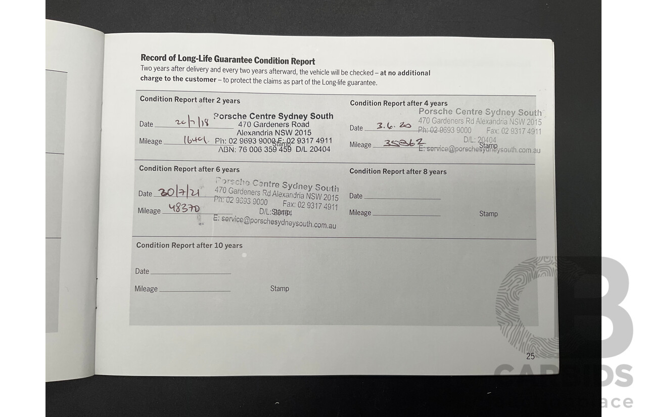 01/2016 Porsche Macan Turbo (AWD) MY16 4d Wagon Jet Black Metallic Twin Turbo V6 3.6L