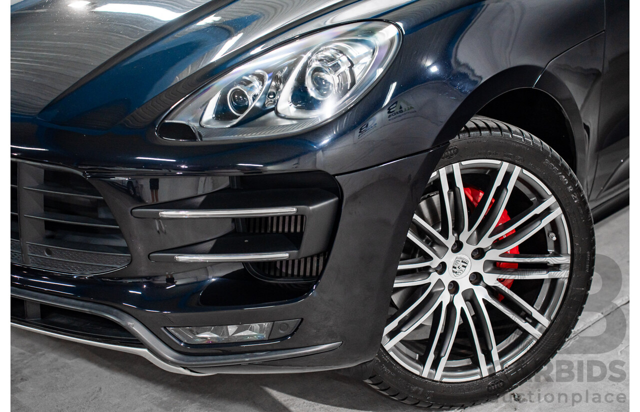 01/2016 Porsche Macan Turbo (AWD) MY16 4d Wagon Jet Black Metallic Twin Turbo V6 3.6L