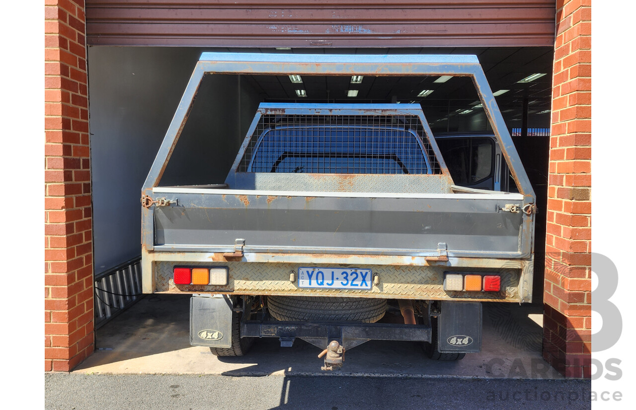 8/2011 Nissan Navara ST (4x4) D40 Dual Cab P/Up Grey 2.5L