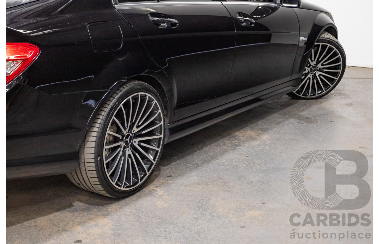 03/2009 Mercedes-Benz C63 AMG W204 4D Sedan Obsidian Black Metallic V8 6.2L