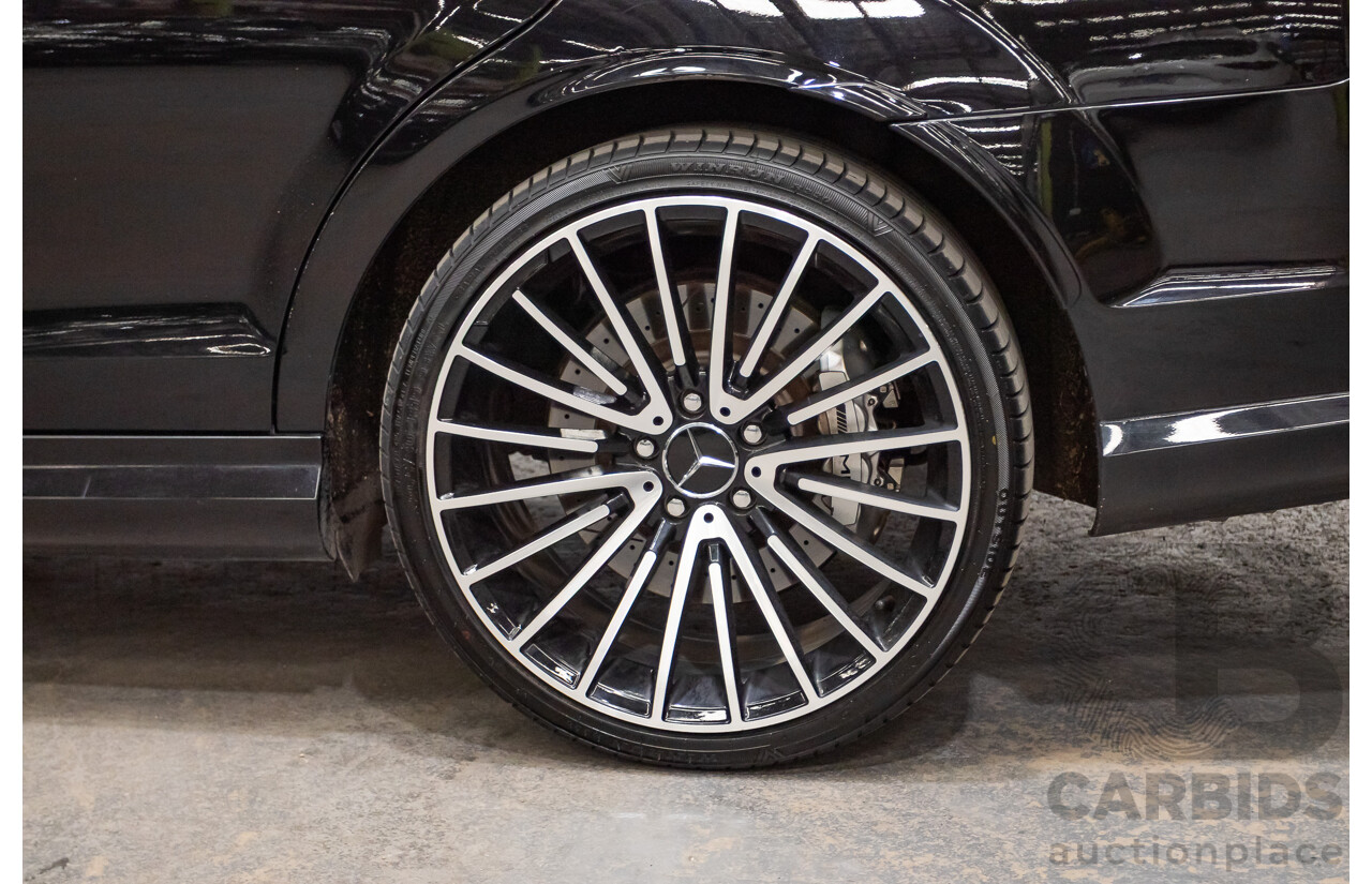 03/2009 Mercedes-Benz C63 AMG W204 4D Sedan Obsidian Black Metallic V8 6.2L