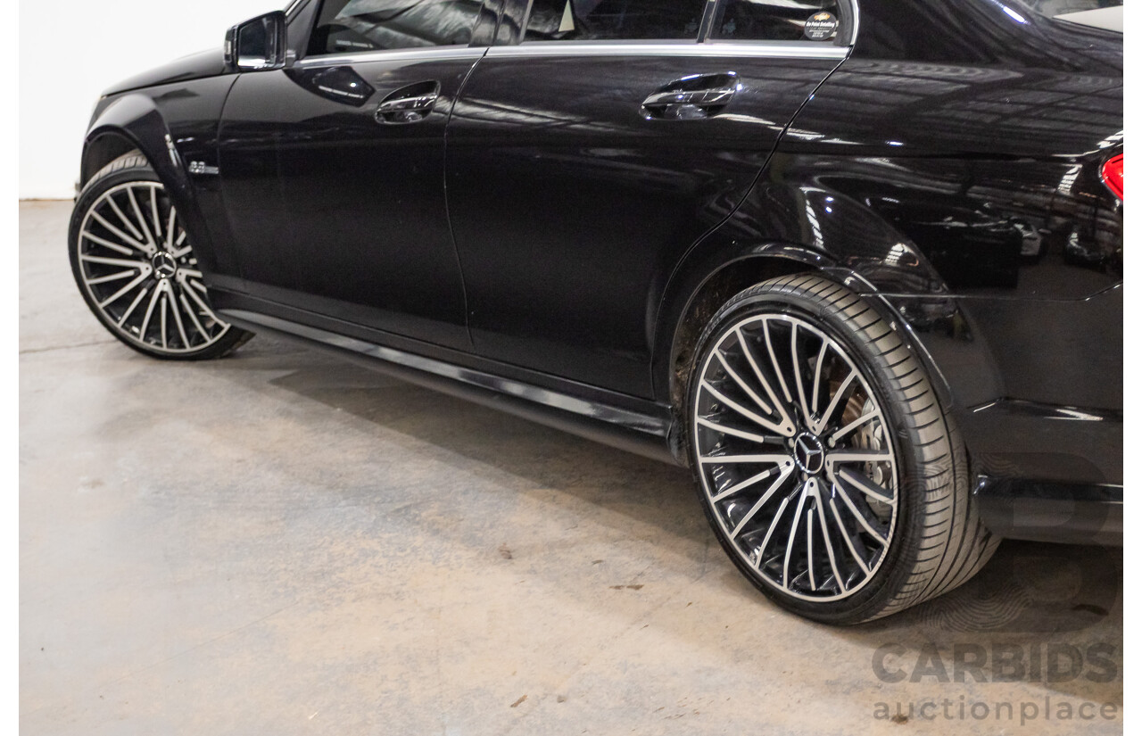 03/2009 Mercedes-Benz C63 AMG W204 4D Sedan Obsidian Black Metallic V8 6.2L