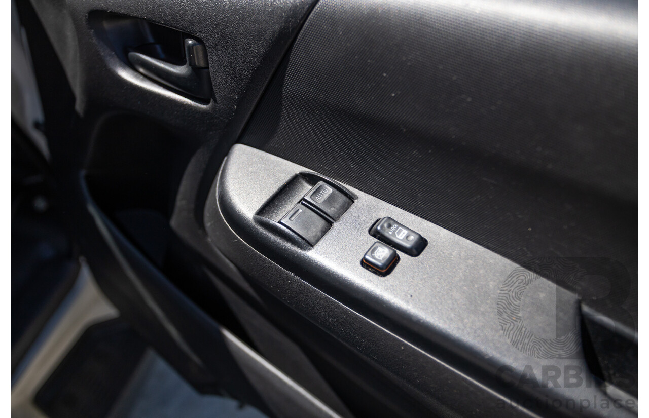 7/2008 Toyota Hiace Commuter KDH223R MY07 UPGRADE Bus White 3.0L - 10 seats