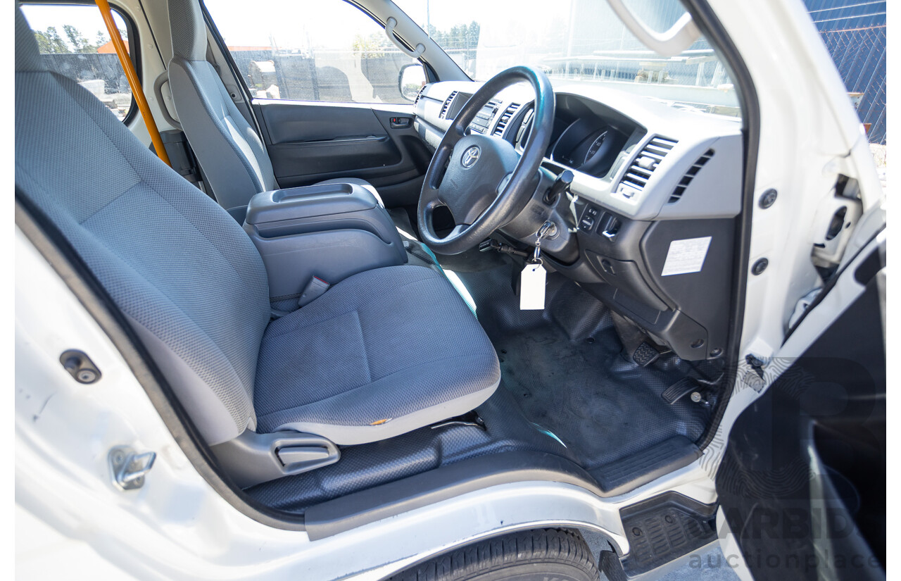 7/2008 Toyota Hiace Commuter KDH223R MY07 UPGRADE Bus White 3.0L - 10 seats