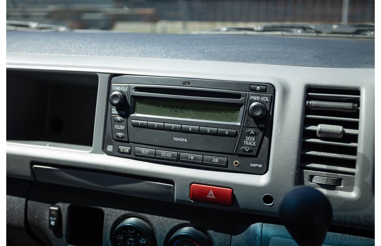 7/2008 Toyota Hiace Commuter KDH223R MY07 UPGRADE Bus White 3.0L - 10 seats