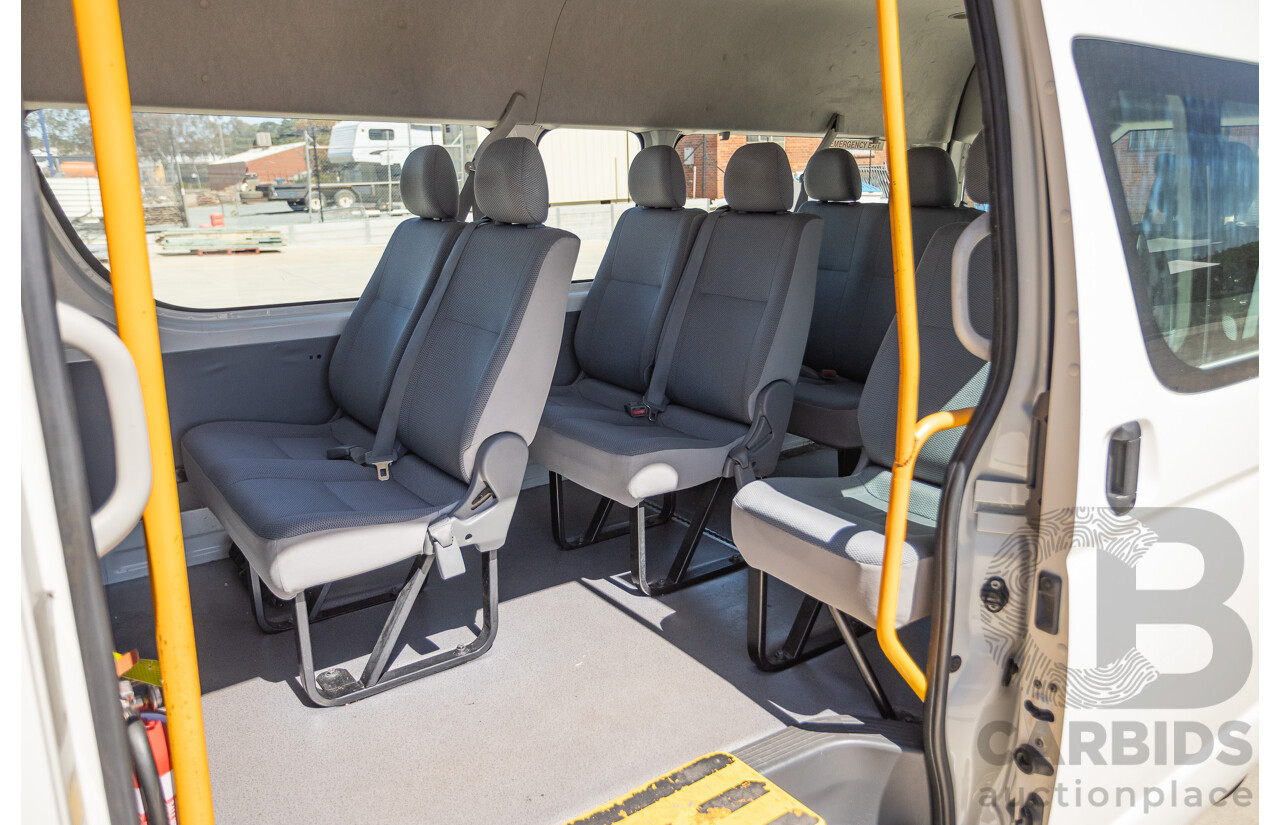 7/2008 Toyota Hiace Commuter KDH223R MY07 UPGRADE Bus White 3.0L - 10 seats
