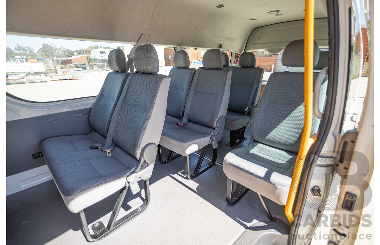 7/2008 Toyota Hiace Commuter KDH223R MY07 UPGRADE Bus White 3.0L - 10 seats