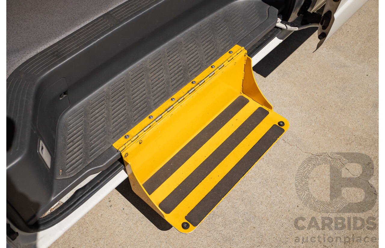 7/2008 Toyota Hiace Commuter KDH223R MY07 UPGRADE Bus White 3.0L - 10 seats