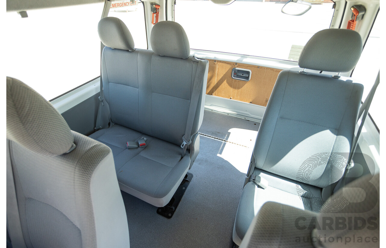 7/2008 Toyota Hiace Commuter KDH223R MY07 UPGRADE Bus White 3.0L - 10 seats