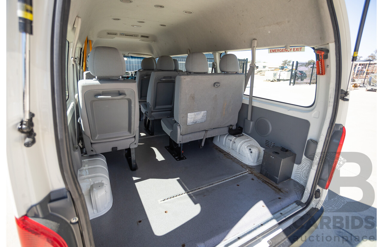 7/2008 Toyota Hiace Commuter KDH223R MY07 UPGRADE Bus White 3.0L - 10 seats