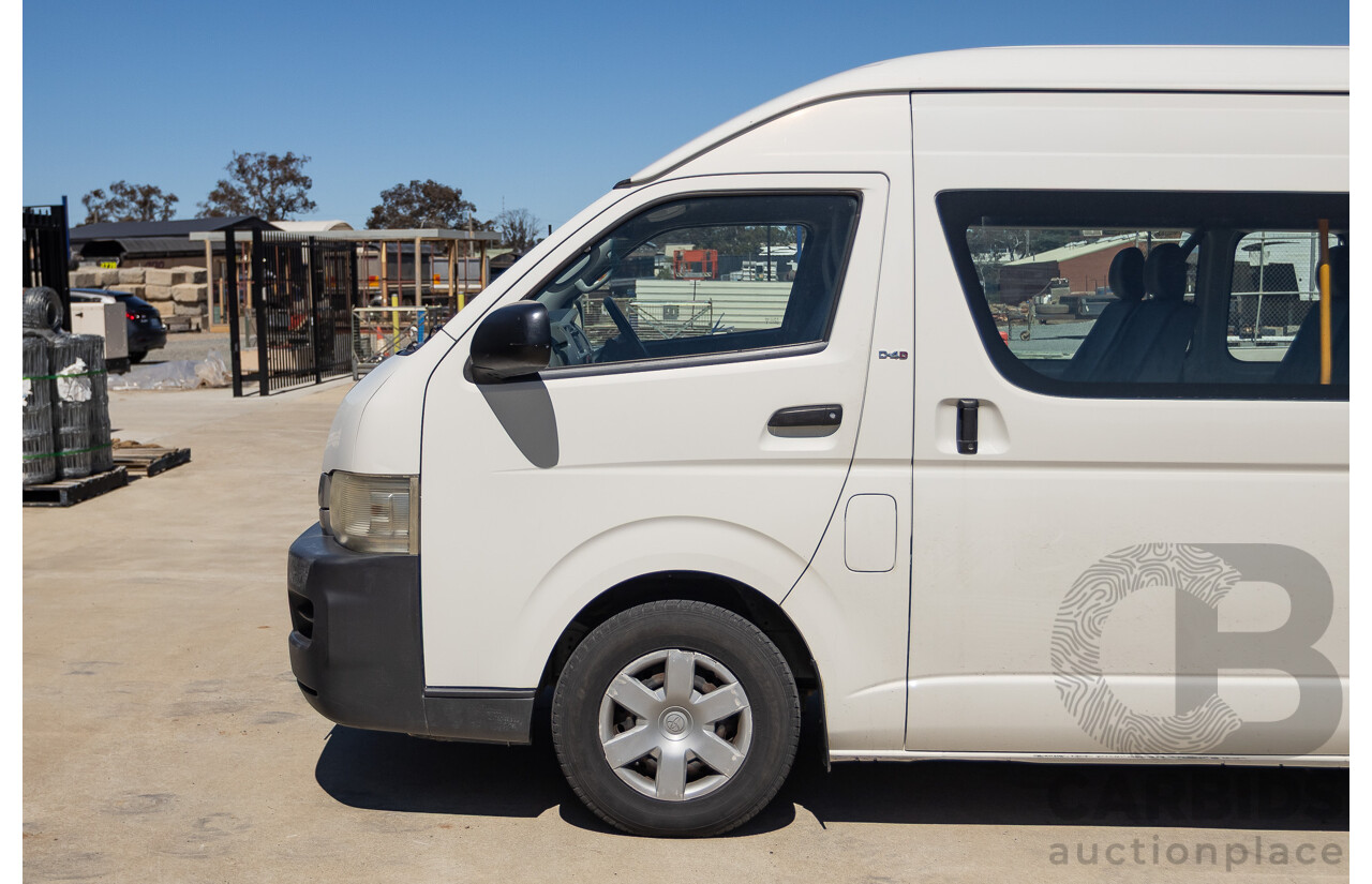7/2008 Toyota Hiace Commuter KDH223R MY07 UPGRADE Bus White 3.0L - 10 seats